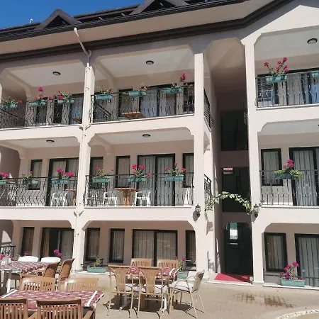 Leons Sun Village Apartments-3