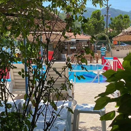 Leons Sun Village Apartments-2