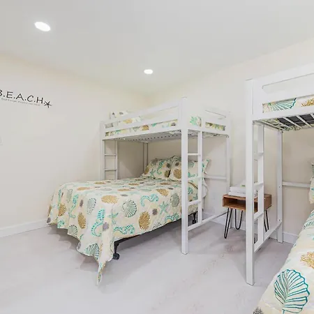 Marylander Condominiums, 90 Steps From The Beach-2
