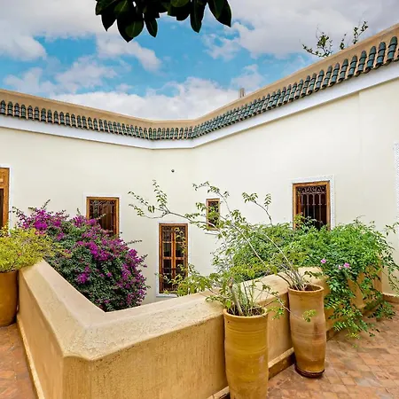 Riad 92 - Architect'S Riad In The Exclusive Dar El Bacha-2