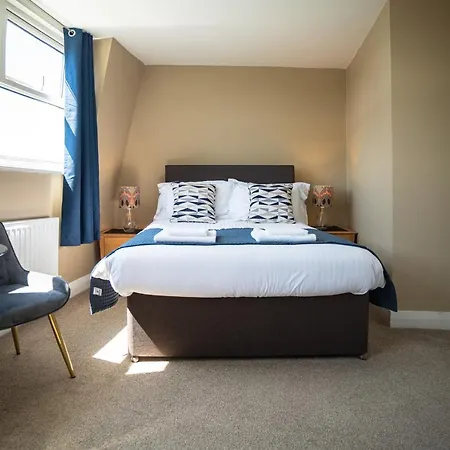 Sleepy Puffin Guest House-3