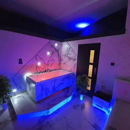 Apartament Z Jacuzzi Krakow Rynek-2