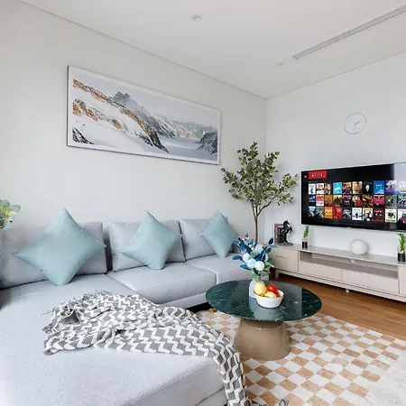 Margaery Boutique Apartment & Skyon9 Rooftop Bar-3