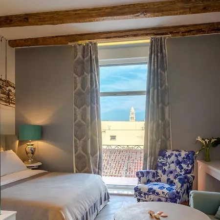 Procurator 7 Luxury Rooms-3