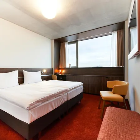 Simm'S Hotel - Cityhotel Next To Metro U3-2