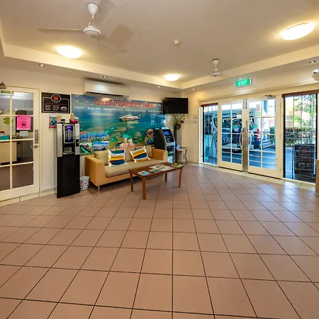 Cairns Queens Court-3