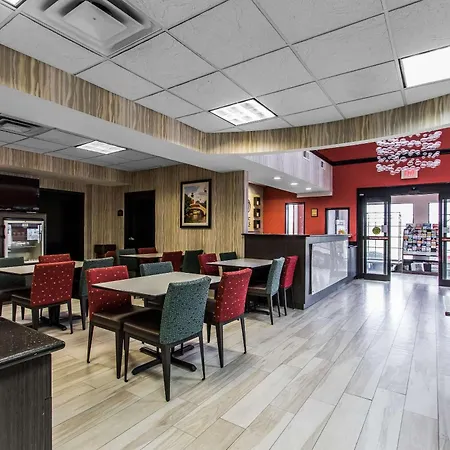 Comfort Suites Fairgrounds West-3
