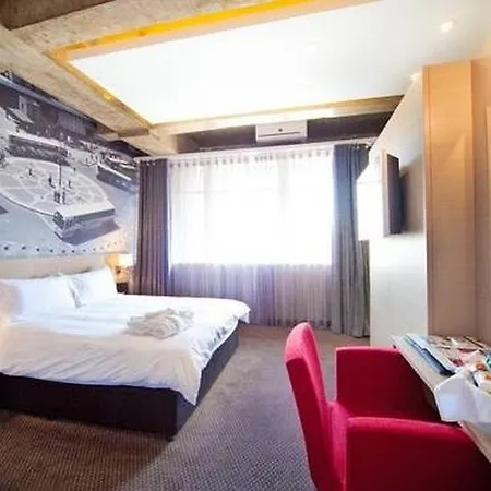 Reef Hotel-3