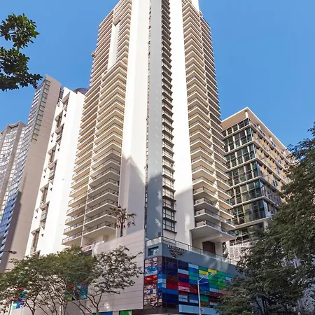 Oaks Brisbane River City Suites-3