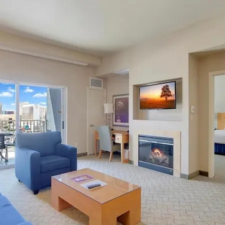 Condo At Platinum Hotel Strip View-2