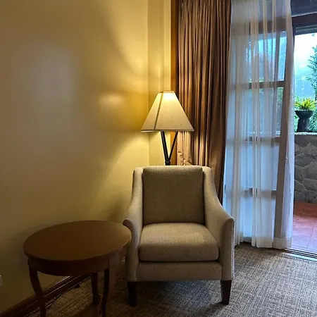 Private Unit At The Camp John Hay Manor-3