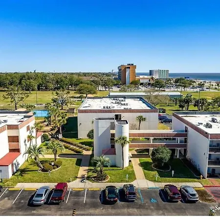 Biloxi Beach-Good Vibes Condo-3