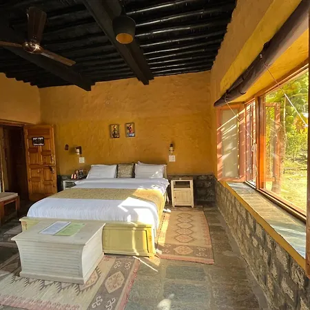 Prakriti Aalay - Riverside Mountain View Boutique Eco Resort-2