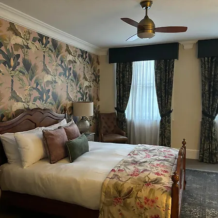 The Clerk & Well Pub And Rooms-3