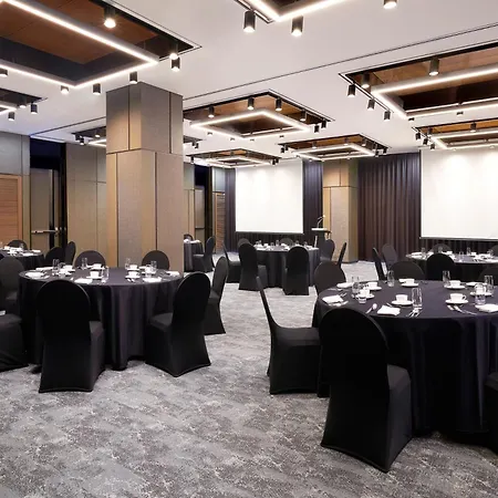 Courtyard By Marriott Seoul Myeongdong-3