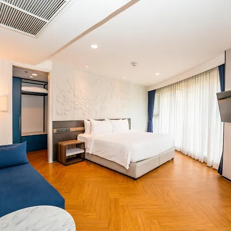 Amanta Hotel & Residence Sathorn-2