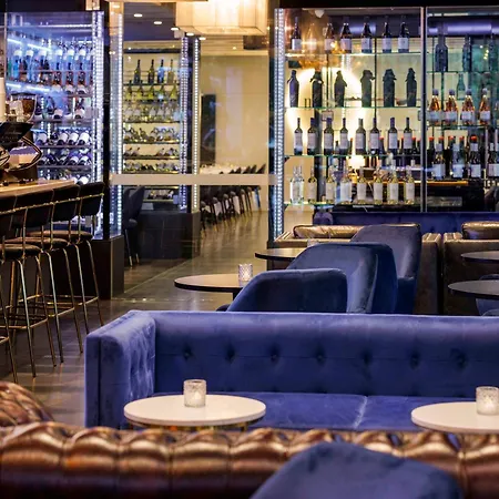 Mercure Melbourne St Kilda Road-2