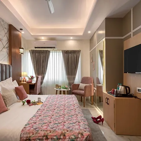 Sarang Palace - A Luxury Boutique Hotel-2