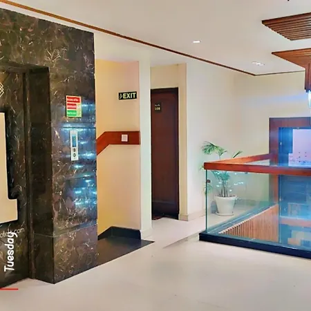 Hotel Aura Grand By Levelup Hotels-2