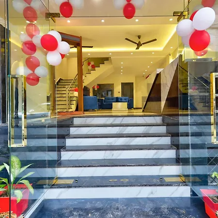 Hotel Surya Plaza-3