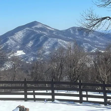 Bent Mountain Lodge-3