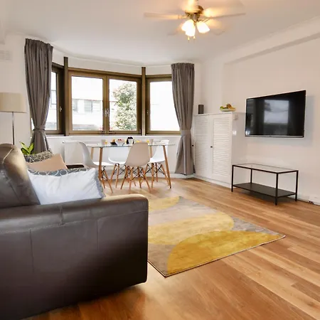 Marlyn Lodge - City Of London-3