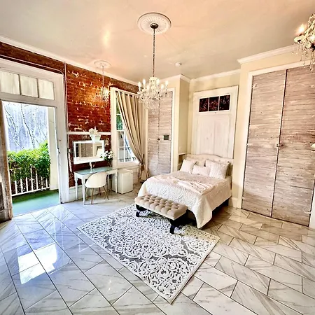 Fleur De Lis Mansion-3