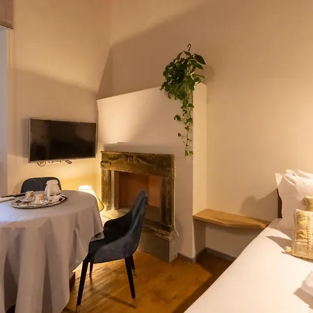 Fontana Di Trevi Roma Luxury Suites-3