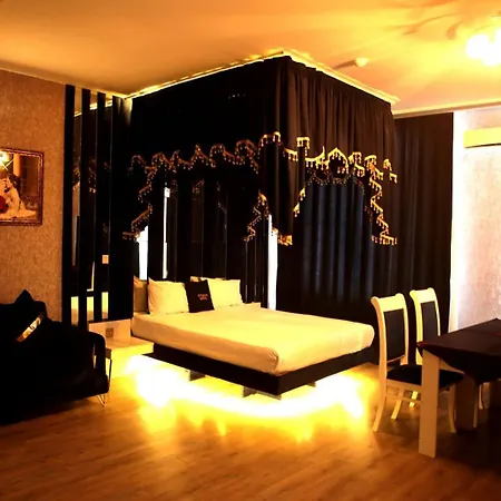 Titanik Hotel-2