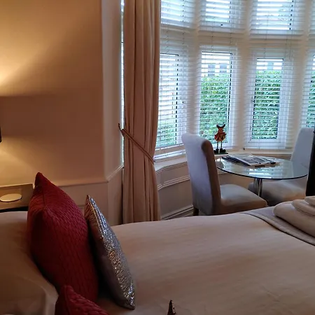 The Bath House Boutique B&B - In-Room Breakfast - Free Parking-2
