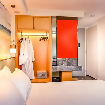 Aurea Hotel Perth Kings Park-3