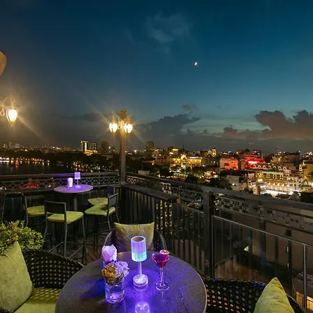 Trangtrang Premium Hotel & Sky Bar-3