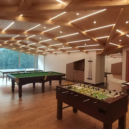 The Orchard Greens Resort - A Centrally Heated Property-3