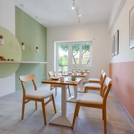 633 Appia Design Room-2