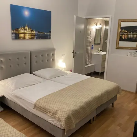 Anabelle Bed And Budapest-2
