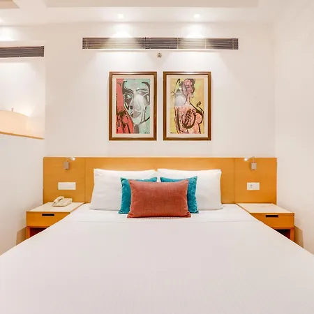 Lemon Tree Hotel Chandigarh-3