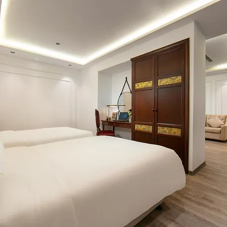 Gloud Hotel-3