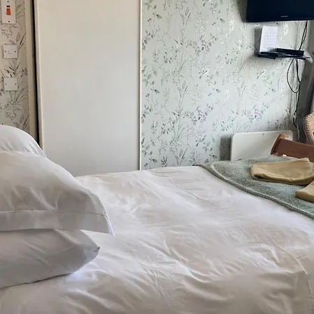 Whitecliff Guest House-2
