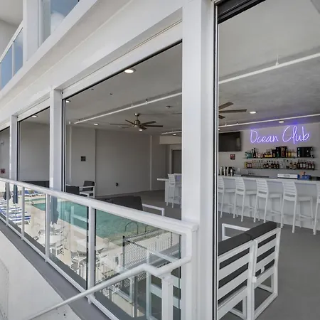 Ocean Club Treasure Island Hotel-3