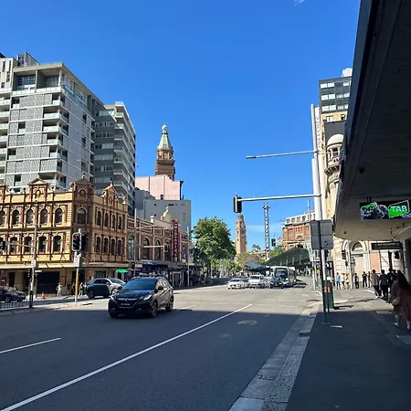 Sydney Riseon Hotel-3