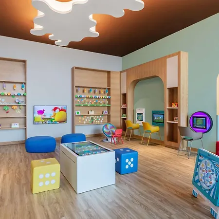 Hampton By Hilton Marjan Island-3