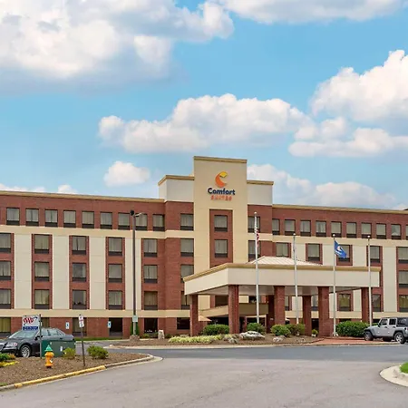 Comfort Suites Outlet Center-3