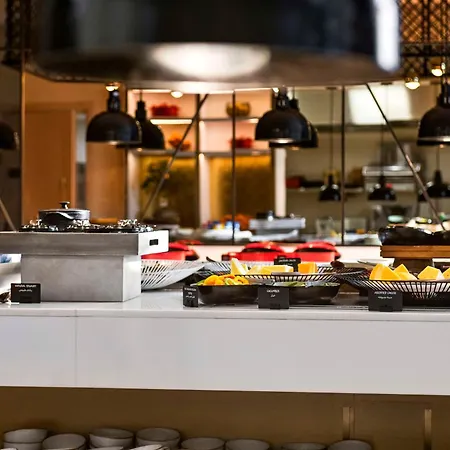 Radisson Blu Hotel Riyadh Convention And Exhibition Center-3