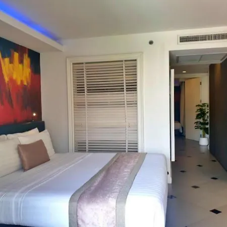 Aspira Skyy Sukhumvit 1-2