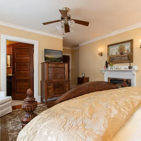 Black Walnut B&B Inn-2