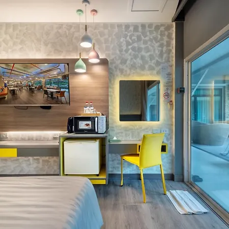 Qiu Hotel Sukhumvit - Bts On Nut Station-2