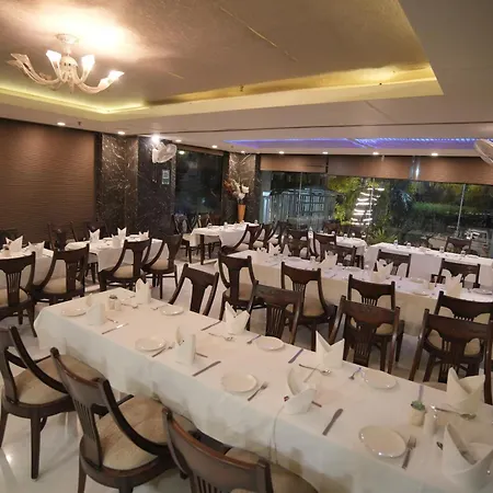 Hotel Atulyaa Taj-2