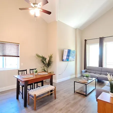 Venetian La Jolla 2 Bedroom Condo Luxury Furnished Near Beach And Utc Mall-3