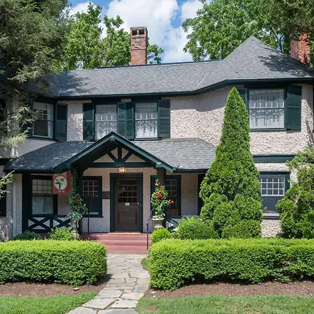 Pinecrest Bed & Breakfast-2
