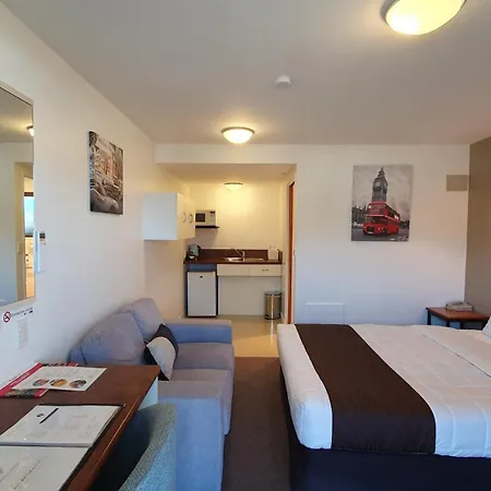 Airways Motel-2